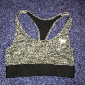 Women’s sports bra